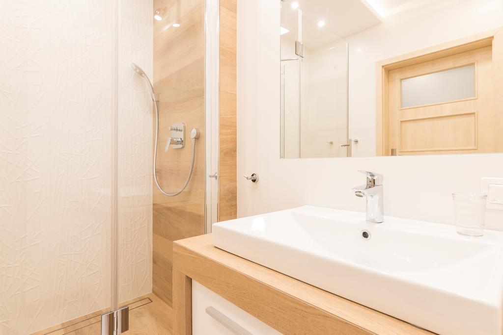 Cityheaven With Parking And Ac Краків Екстер'єр фото